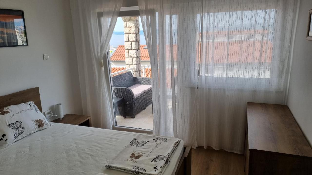 Apartmani Mali Selce Eksteriør billede